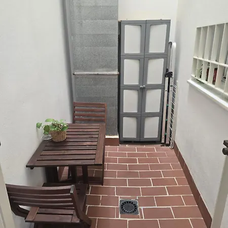 Con Encanto Y Ubicacion Perfecta * Cadice